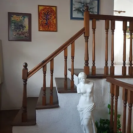 Art Pensjonat Saparewa Banja